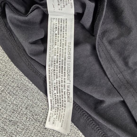 DISNEY PARKS WOMENS J’ADORE MICKEY MOUSE BLACK POCKET T-SHIRT SIZE X-SMALL - Picture 7 of 10